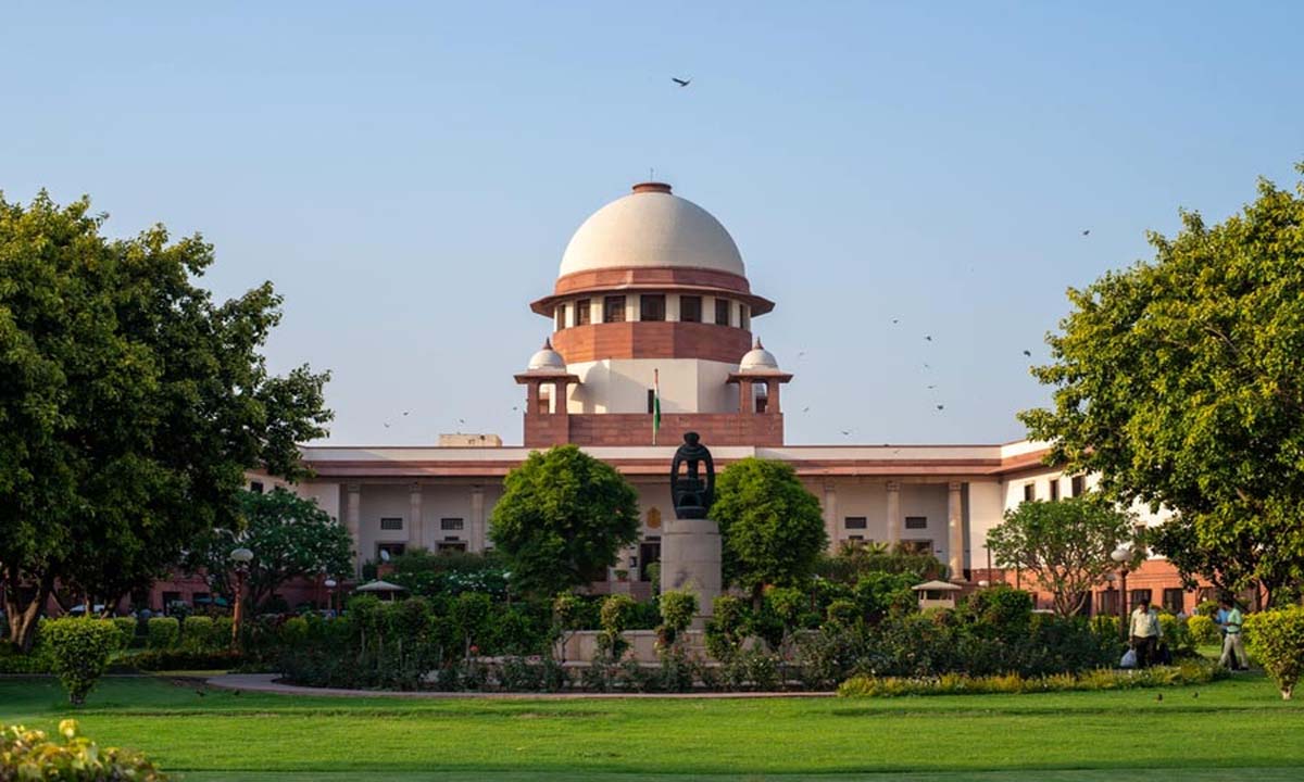 सुप्रीम कोर्ट ने केरल के राज्यपाल को बिलों पर चर्चा के लिए मुख्यमंत्री पिनाराई विजयन, मंत्री से मिलने को कहा