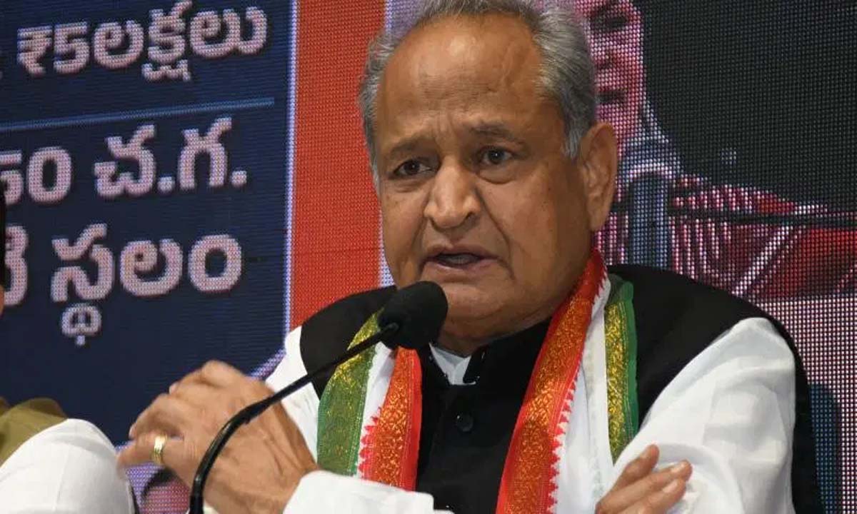 गहलोत ने कहा- गारंटी कांग्रेस को तेलंगाना जीताएगी