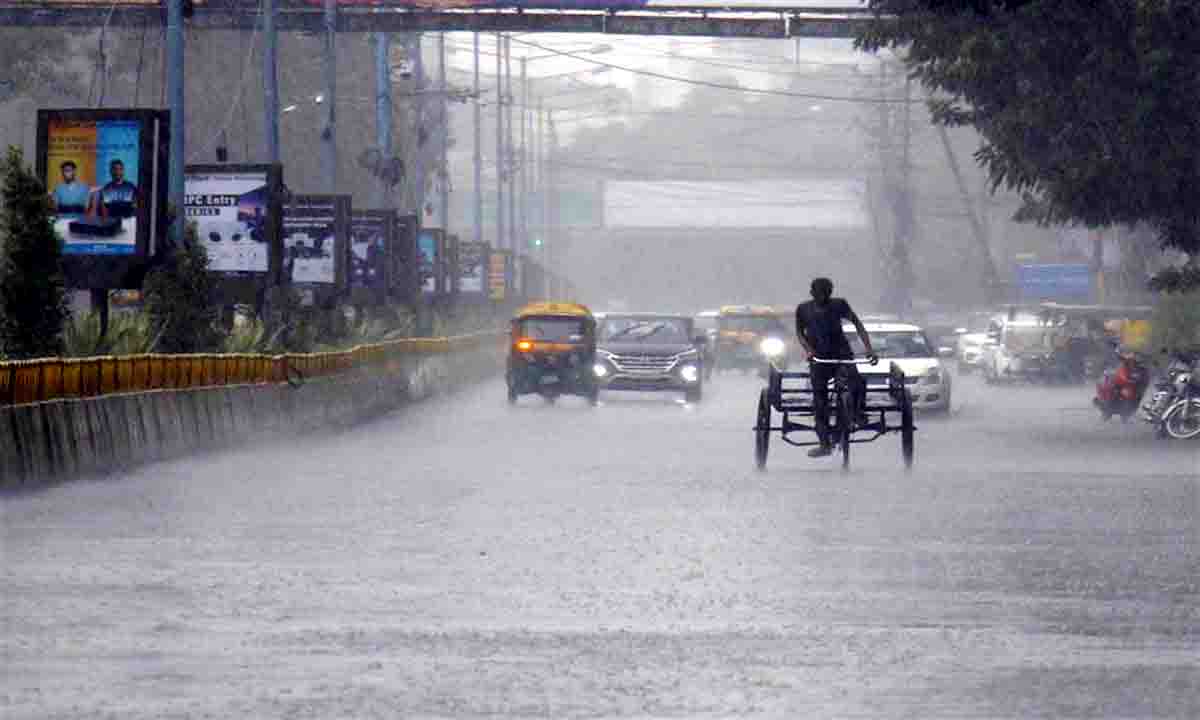 इंदौर में सुबह से बूंदाबांदी, दो दिन ऐसा ही रहेगा मौसम