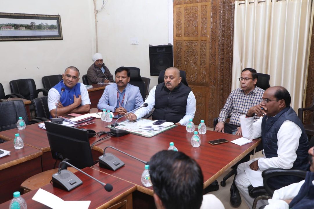 पूरी पारदर्शिता के साथ होगी मतगणना: जिला निर्वाचन अधिकारी