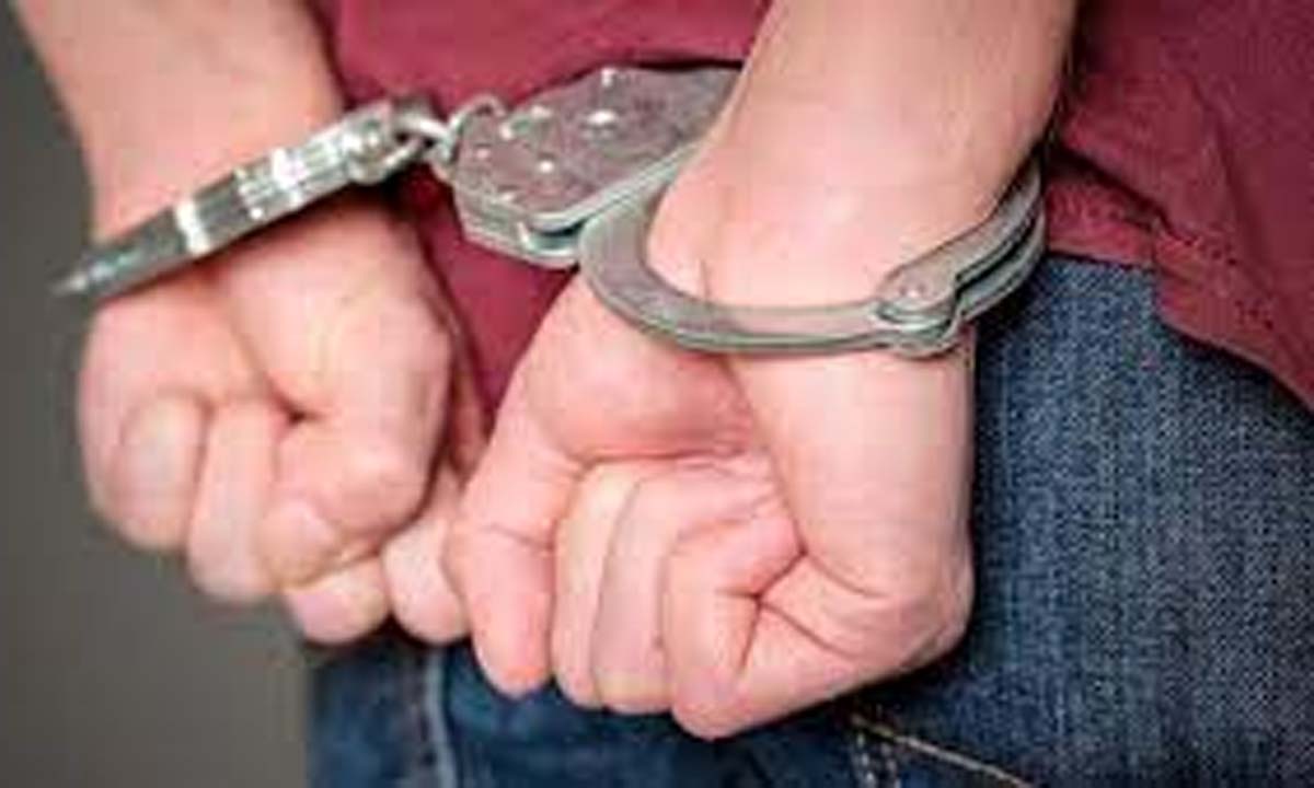 गस्त कर रहे एसएसबी की टीम को गाली देने के मामले में दो आरोपियों को किया गिरफ्तार
