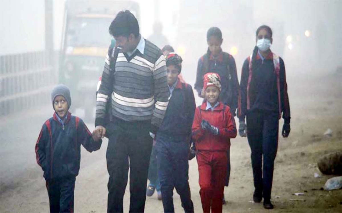 ठंड के चलते शनिवार को बंद रहेंगे स्कूल, डीएम का आदेश जारी