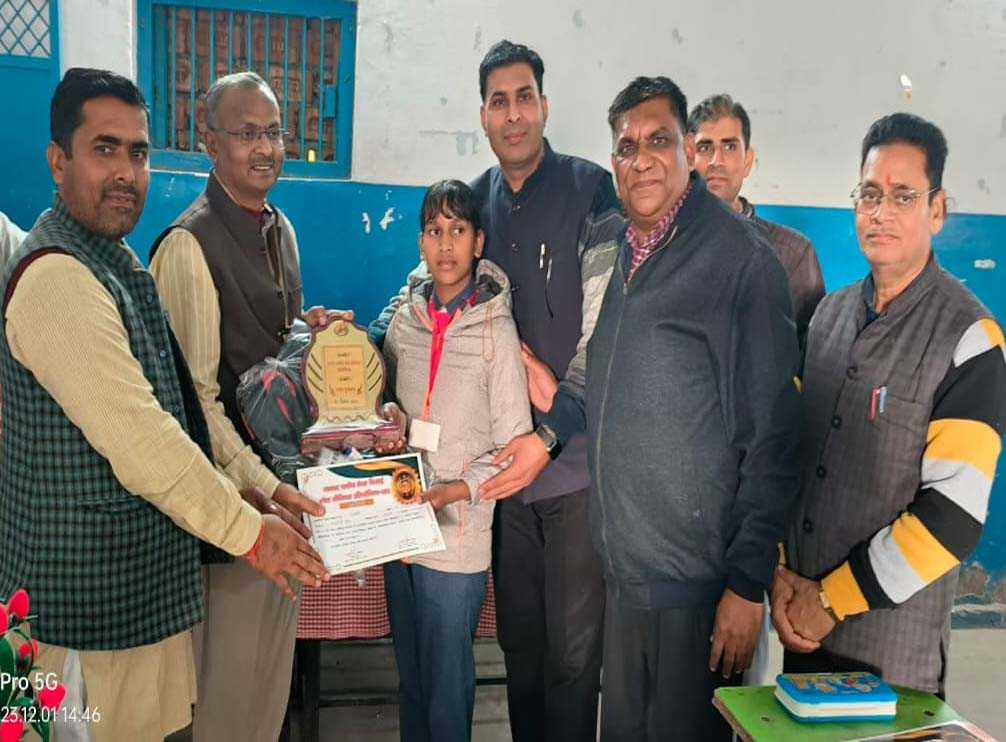 प्रियांशी कृष्ण ने अपनी प्रतिभा का लोहा मनवाया
