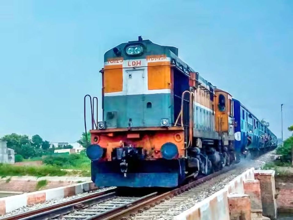 दक्षिण भारत जाने वाली 6 ट्रेनों का रूट बदला, देखें पूरी सूची