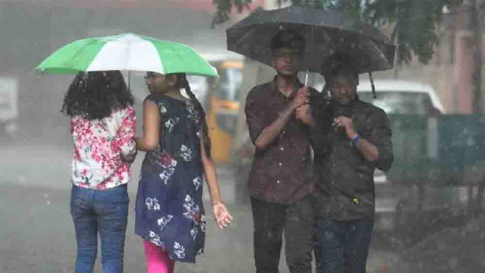 गुजरात में बादल छाये रहेंगे और शहर में बेमौसम बारिश का अनुमान