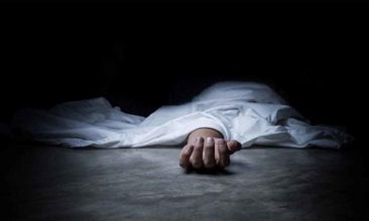 Uttar Pradesh : मंदिर से बरामद हुआ पुजारी का शव
