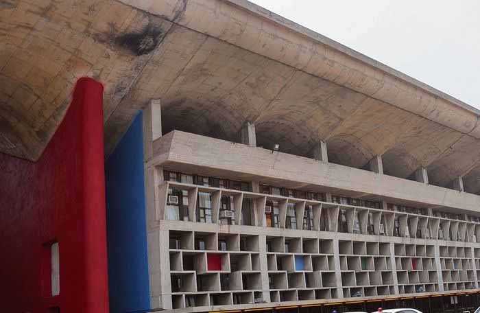 हनी-ट्रैपिंग चिंता का कारण: उच्च न्यायालय