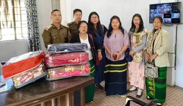 सोसायटी ने दोषियों, यूटीपी को कंबल, गर्म कपड़े बांटे