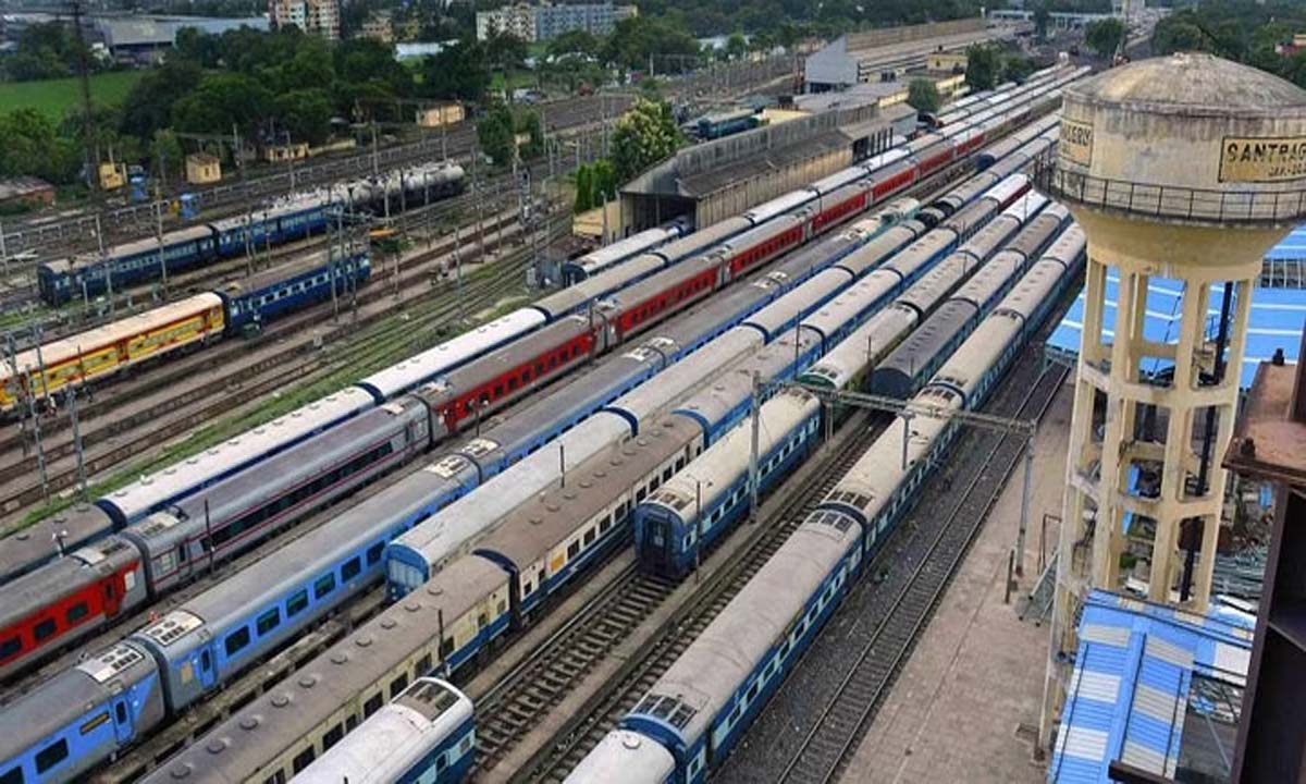 रेलवे ने पिछले पांच वर्षों में संपत्ति के उन्नयन पर 1.2 लाख करोड़ रुपये से अधिक खर्च किए