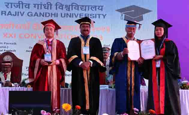 शिक्षित नेताओं के पास विकास, प्रगति के बेहतर अवसर होंगे: राज्यपाल