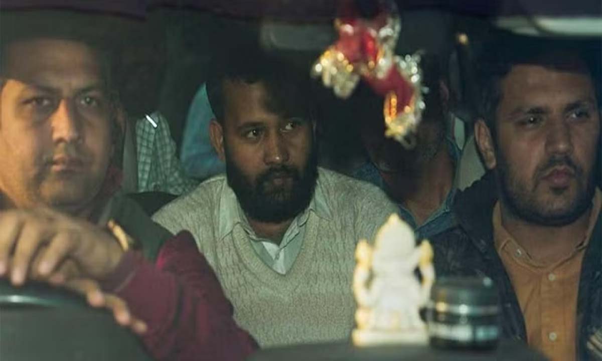 बिहार पुलिस ने दरभंगा में ललित झा के माता-पिता से की पूछताछ