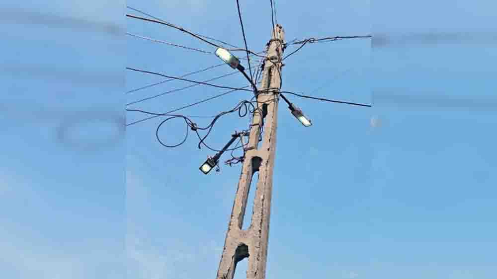 डाकोर में बरसात के दिन बंद हो गईं एलईडी स्ट्रीट लाइटें, नगर निगम व्यवस्था की लापरवाही हुई उजागर