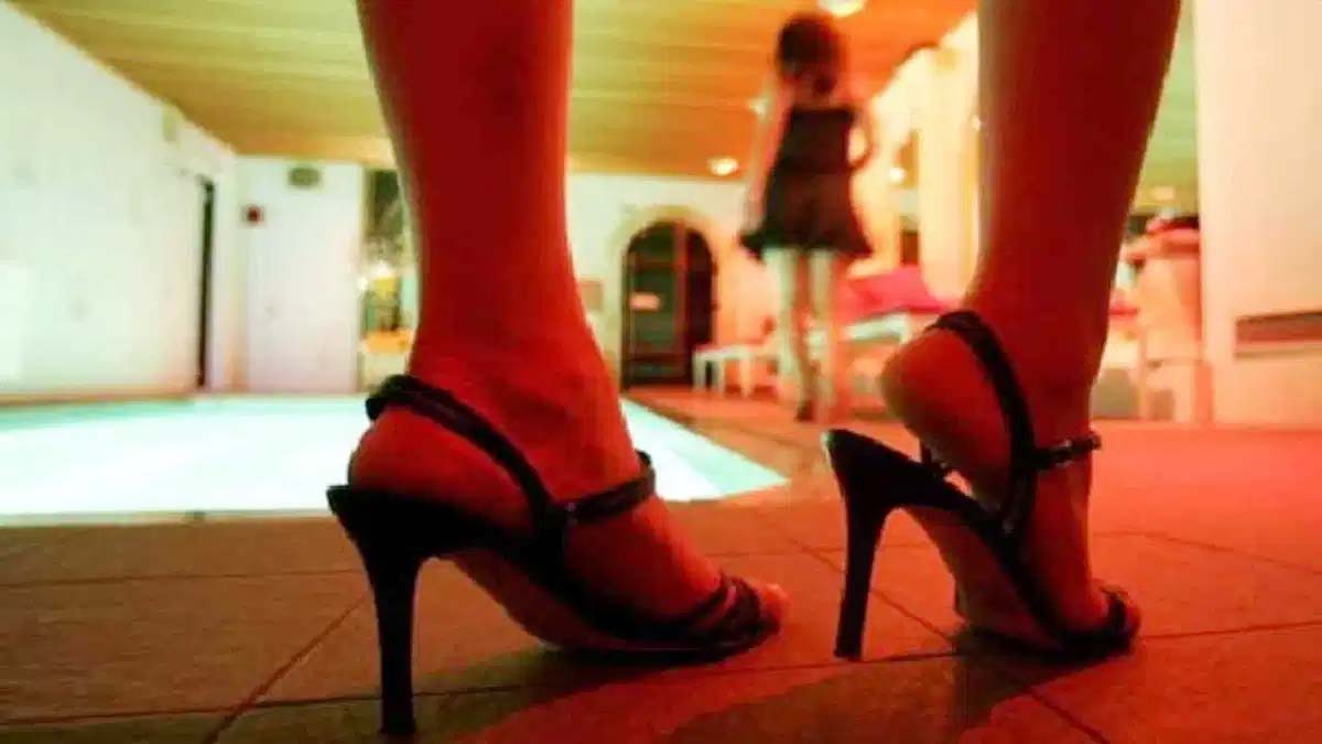 सेक्स रैकेट का हुआ भंडाफोड़, महिला और एक व्यक्ति गिरफ्तार