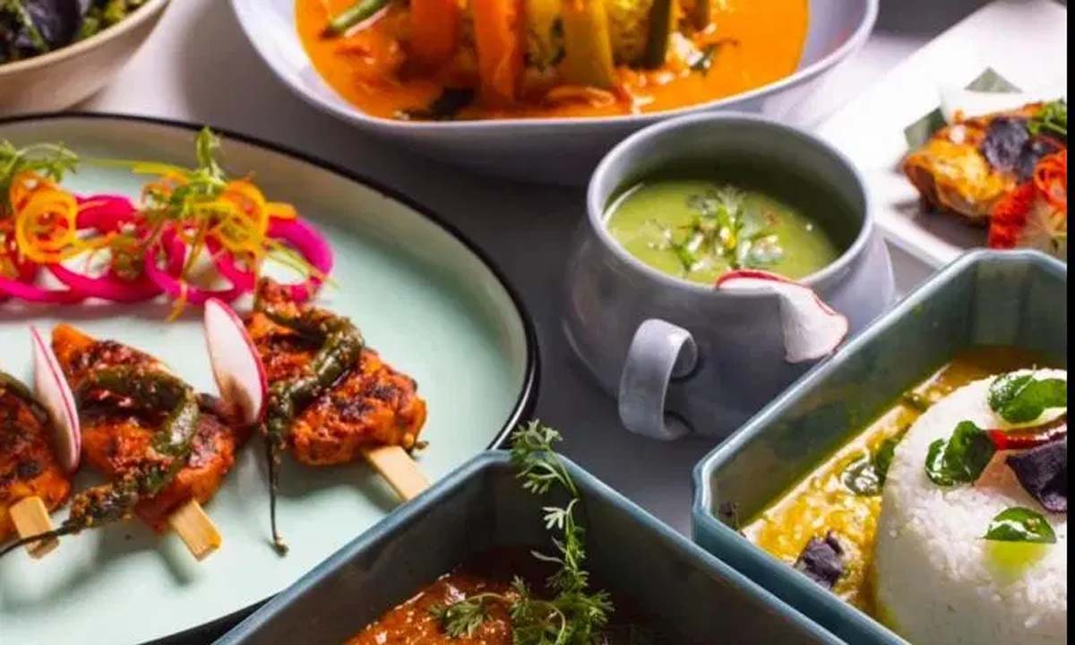 कोंकणी पाक अनुभव के तटीय स्वाद की खोज करें