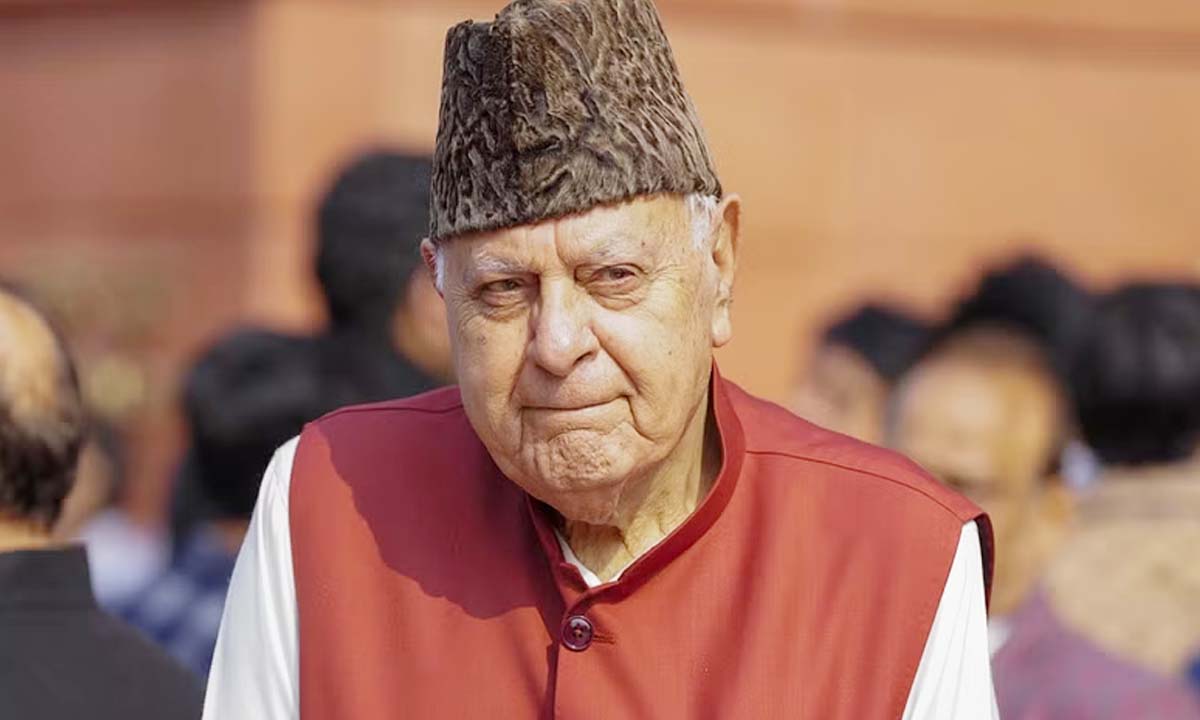 फारूक अब्दुल्ला ने कहा- अनुच्छेद 370 के लिए नेहरू जिम्मेदार नहीं