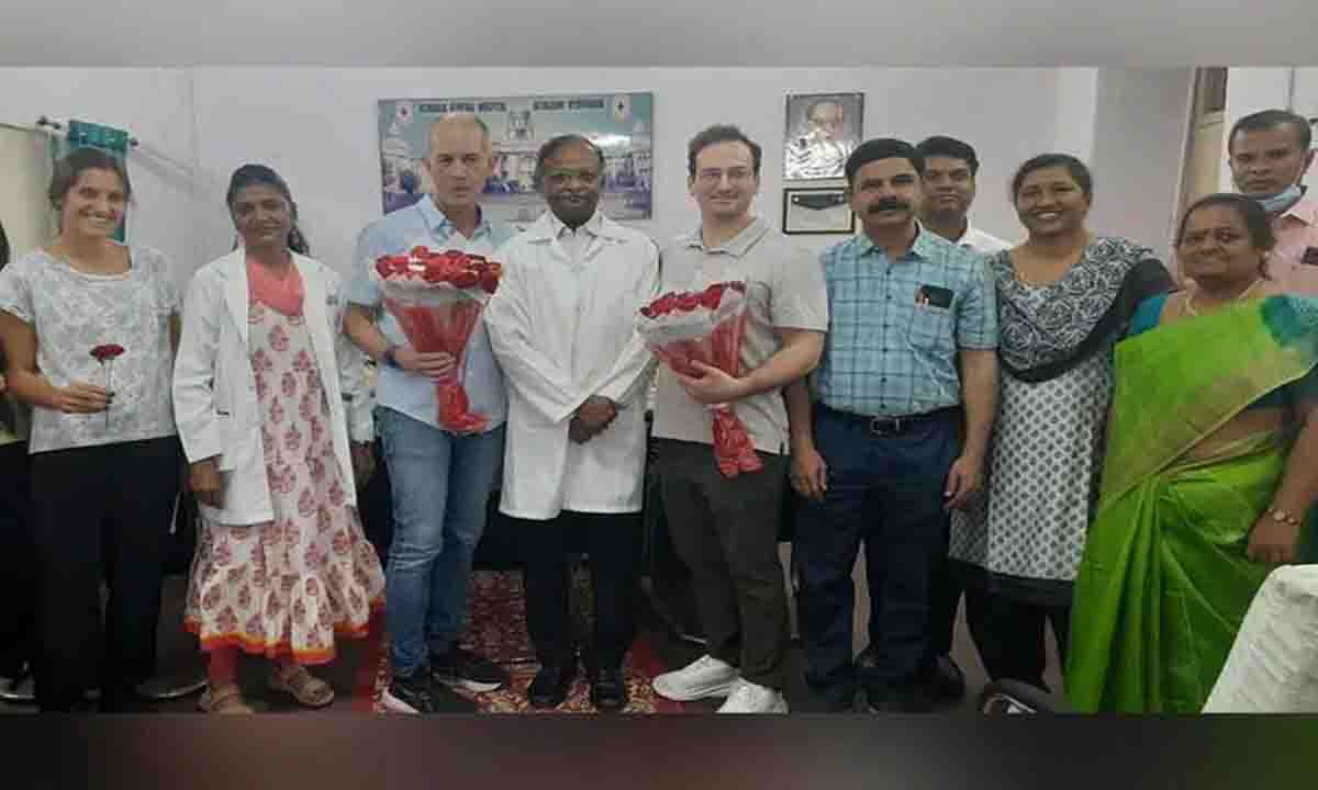 अमेरिकी डॉक्टरों ने हैदराबाद के उस्मानिया जनरल अस्पताल का दौरा किया