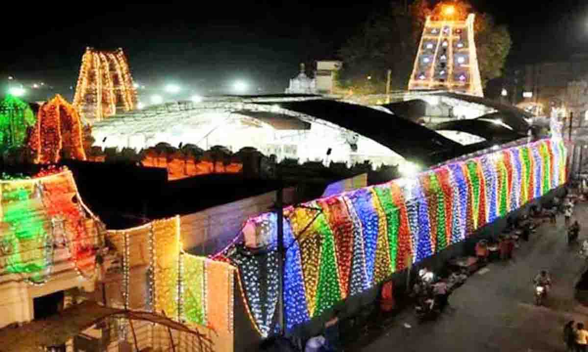 वेमुलावाड़ा मंदिर के गेस्ट हाउस में कमरे का किराया बढ़ जाता