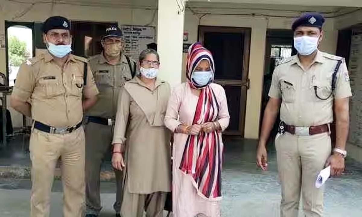 हनीट्रैपिंग मामले में महिला गिरफ्तार