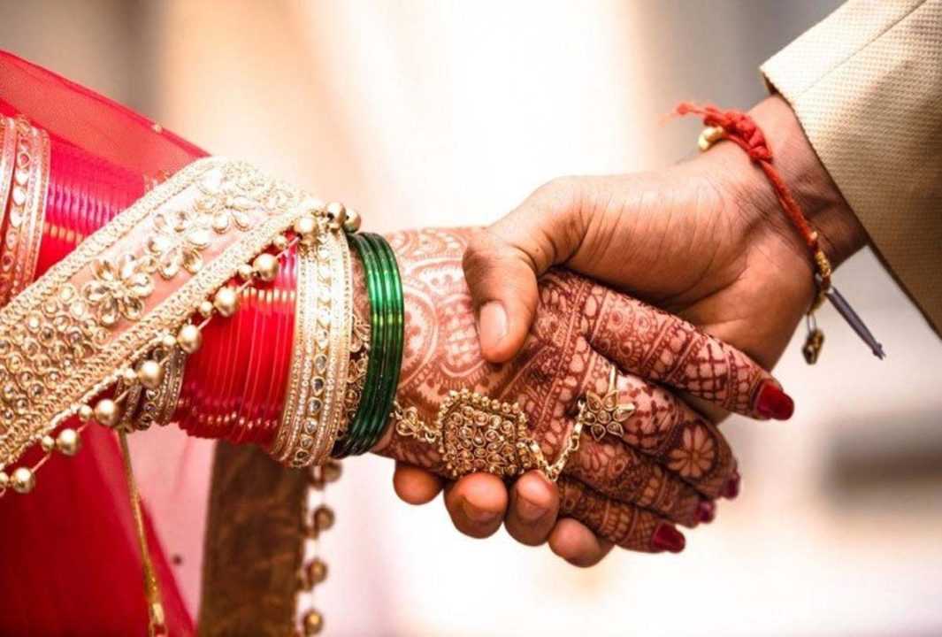 लड़की को दुल्हन बनाकर बेच डाला, ऐसा मामला जिसे पढ़कर पकड़ लेंगे सिर