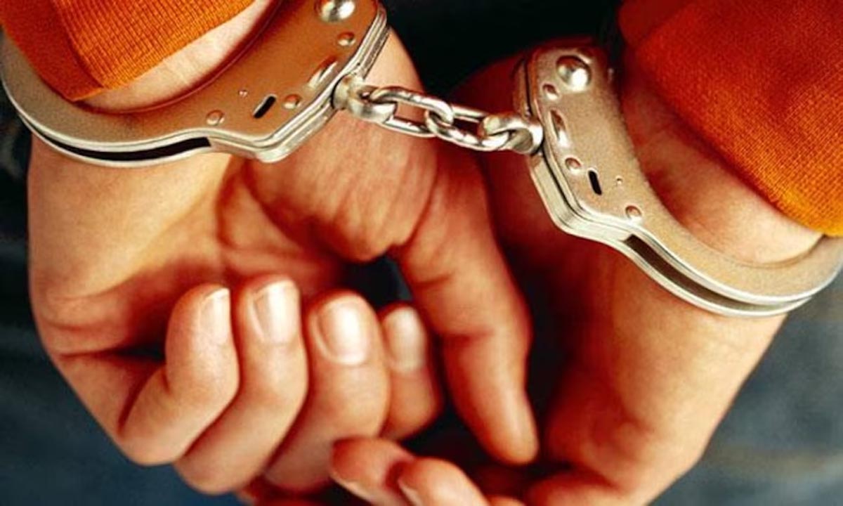 46 वर्षीय व्यक्ति को गिरफ्तार कर उससे जब्त किए हेरोइन