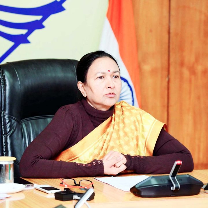 एसीएस राधा रतूड़ी ने गृह विभाग की समीक्षा की