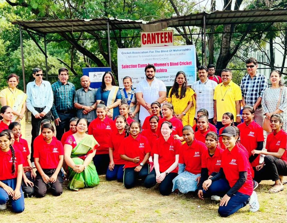 अभिनेता रविंद्र ठाकुर महिला क्रिकेट चयन प्रतियोगिता के उद्घाटन समारोह में हुए सम्मिलित
