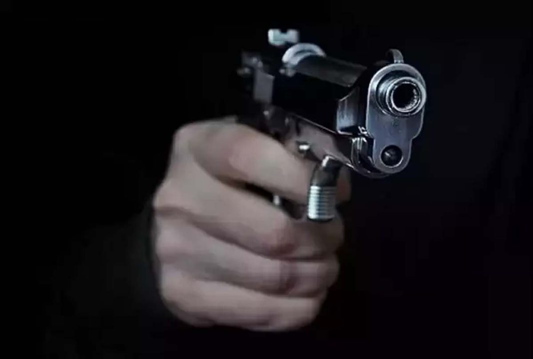 पुलिस चौकीदार की गोली मारकर हत्या, जांच में जुटी पुलिस