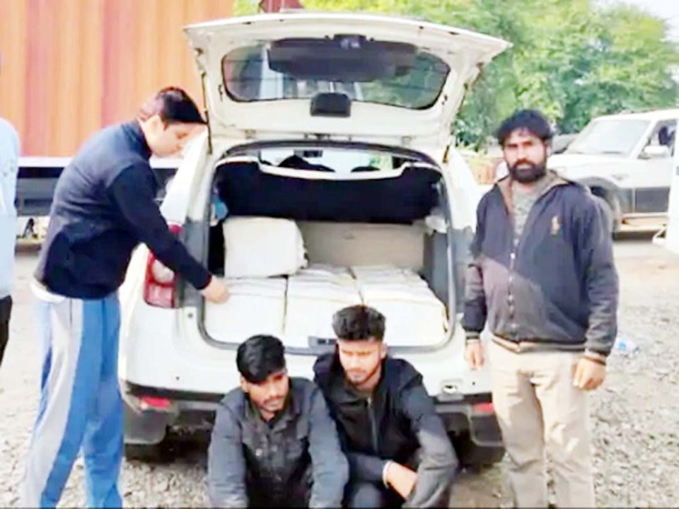शराब और बीयर की खेप बरामद, दो गिरफ्तार