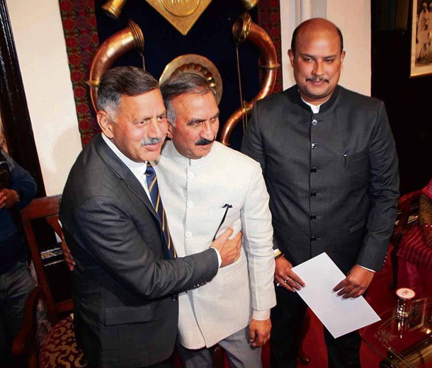 धर्माणी, गोमा को मंत्री के रूप में शामिल किया गया