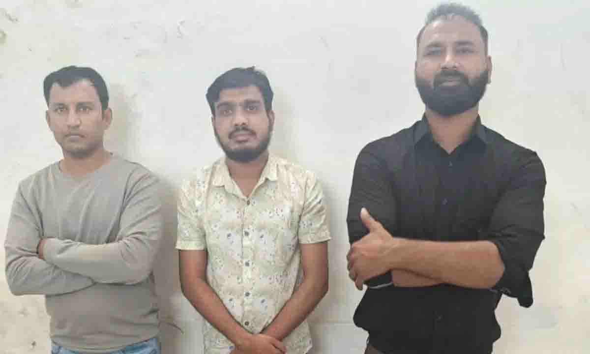 हैदराबाद के नामपल्ली में फर्जी वोटिंग के आरोप में 3 गिरफ्तार