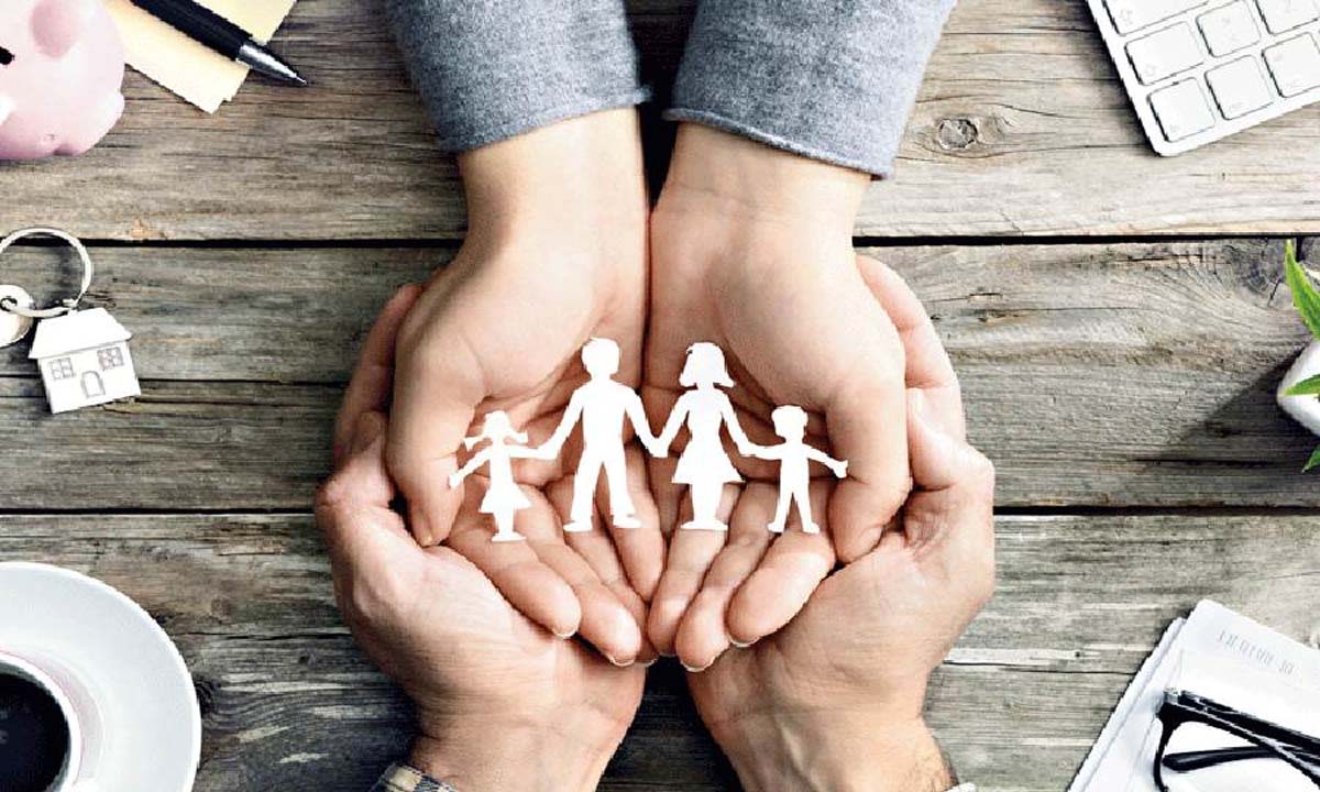 रिपोर्ट पर संपादकीय में कहा- भारत की 95 प्रतिशत आबादी का बीमा नहीं हुआ