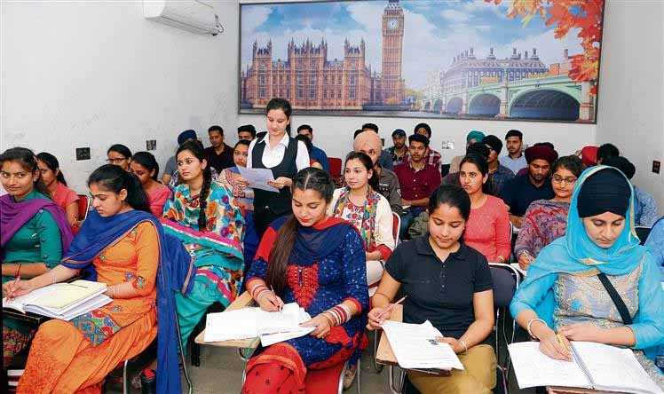 अध्ययन परमिट के लिए ऑस्ट्रेलिया, न्यूजीलैंड का रुख करते हैं छात्र