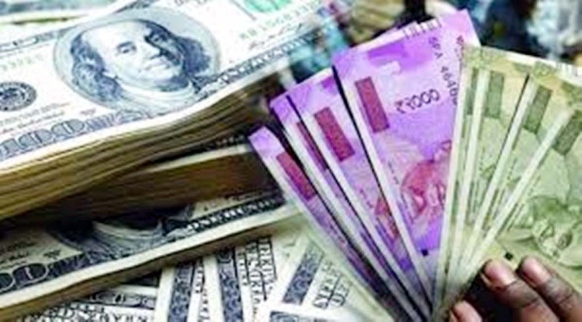 रुपया एक पैसे की गिरावट के साथ 83.38 प्रति डॉलर पर पहुंचा