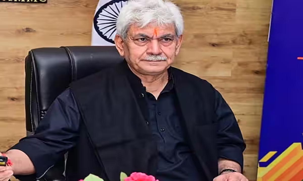 उप राज्यपाल ने 2001 में आज ही के दिन संसद पर हुए आतंकी हमले में मारे गए लोगों को श्रद्धांजलि दी