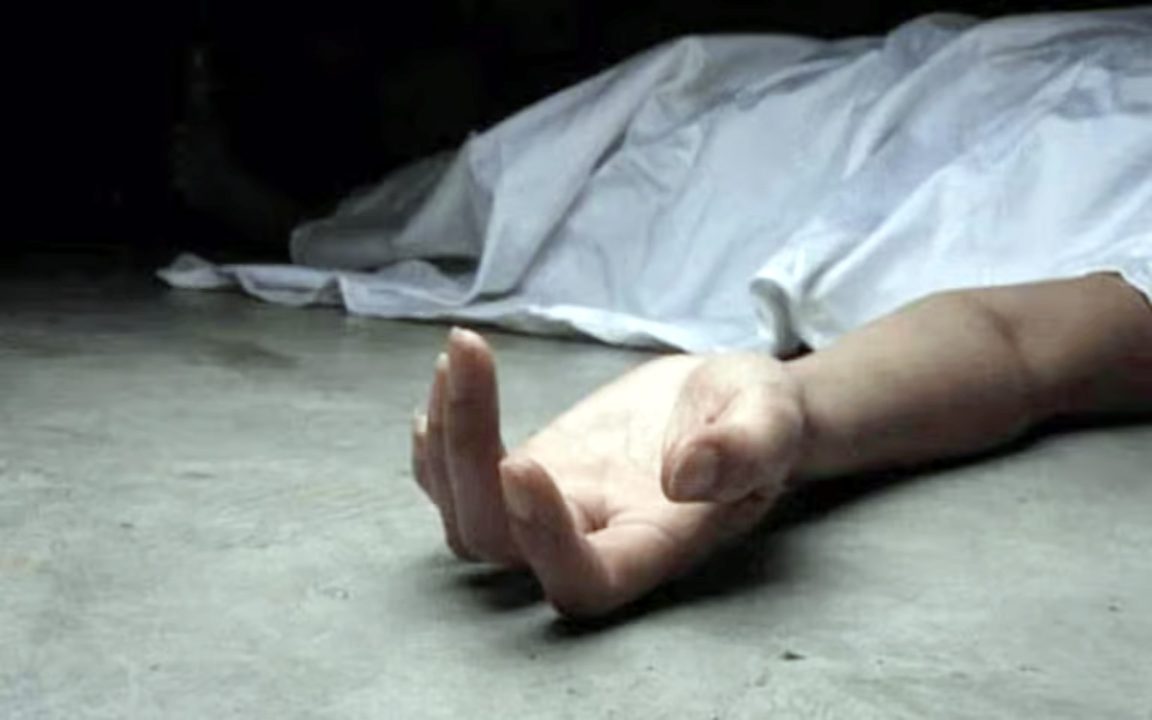 प्लांट की छत से गिरा मजदूर, मौत
