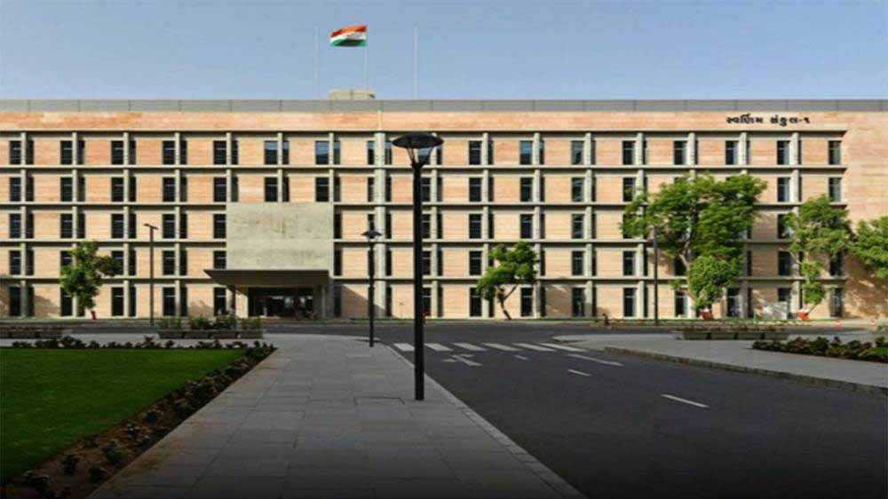 गुजरात सरकार के कार्यालयों में कूड़ा निस्तारण, रिकार्ड संधारण एवं साफ-सफाई हेतु अभियान
