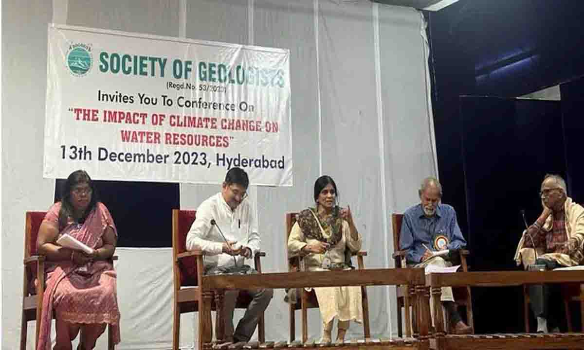 'सोसाइटी ऑफ जियोलॉजिस्ट' ने जलवायु परिवर्तन पर सम्मेलन आयोजित किया