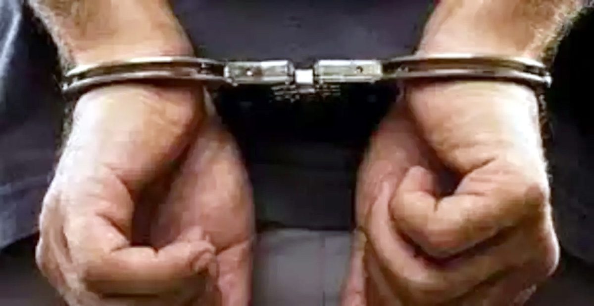 दो लाख की चरस के साथ एक को पकड़ा