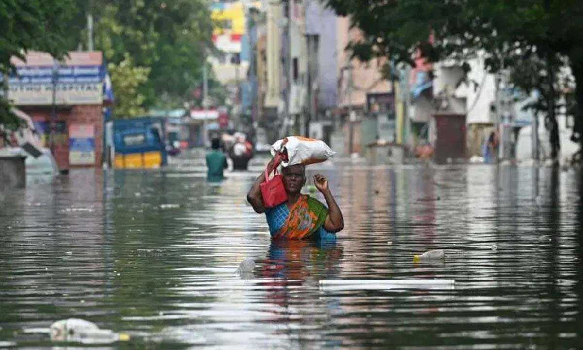 तमिलनाडु सरकार ने चक्रवात से हुए नुकसान के लिए 5,060 करोड़ रुपये की अंतरिम राहत मांगी