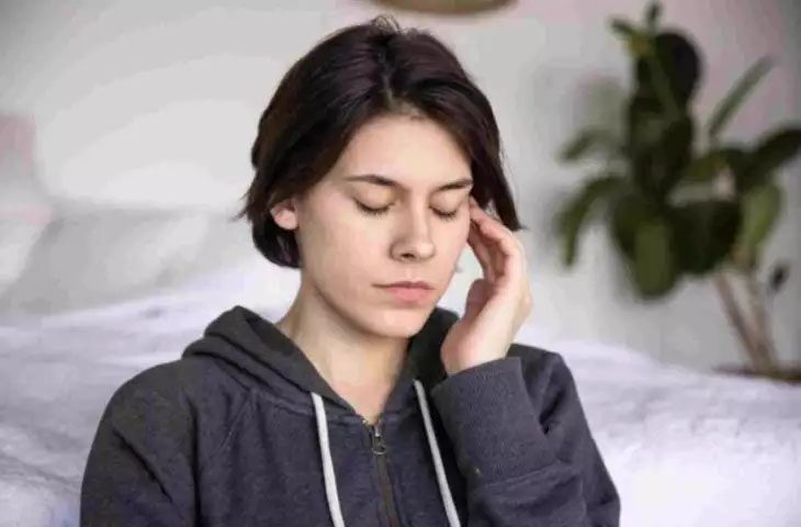 ओवरथिंकिंग से बचने के लिए करें ये 2 हस्त मुद्राएं