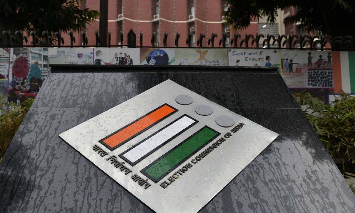 Calcutta: पोल पैनल सभी बूथों पर कनेक्टिविटी सुनिश्चित, 'छाया क्षेत्रों' का प्रचलन कम करना चाहता