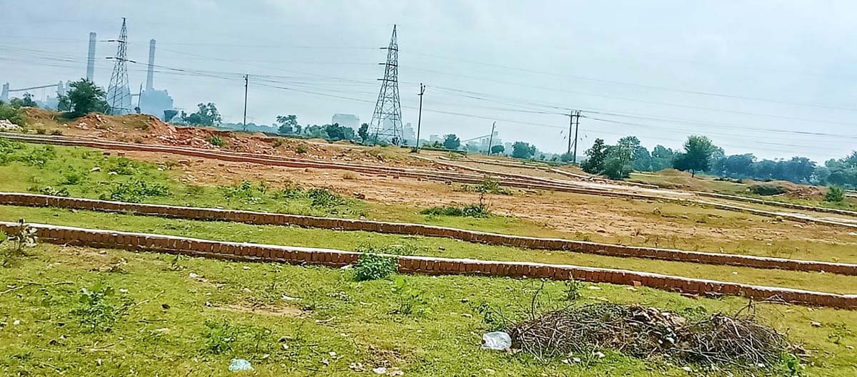राजस्व विभाग ने साधी चुप्पी, ग्राम प्रधान शिरजपुर के लिखित शिकायत के बाद भी नहीं हो रही कार्रवाई