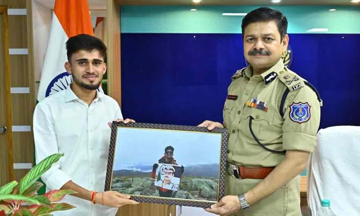 CP DS चौहान ने माउंट कोसियुस्को पर चढ़ने के लिए तगाना पर्वतारोही को सम्मानित किया