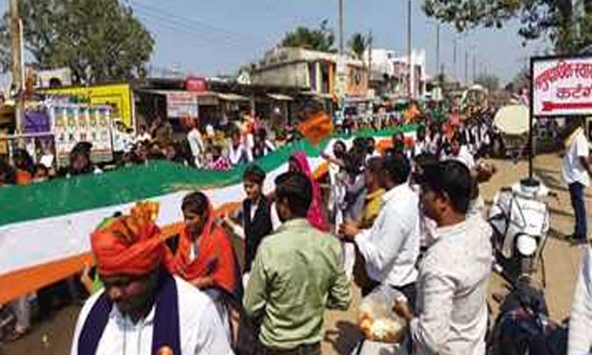 युवा योग और पर्यावरण जागरूकता फैलाने के लिए अखिल भारतीय यात्रा पर निकले