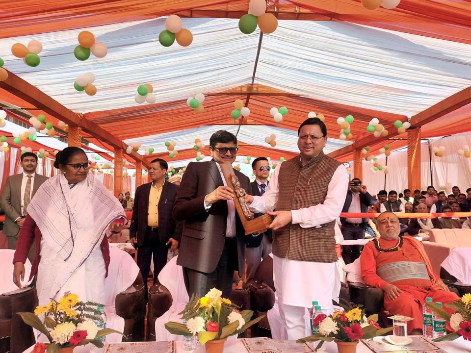 शिक्षा के क्षेत्र में विद्यालय द्वारा किये जा रहे प्रयासों को सराहा
