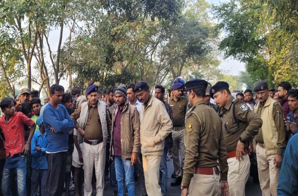 सड़क हादसा में ग्रामीण पशु चिकित्सक की मौत