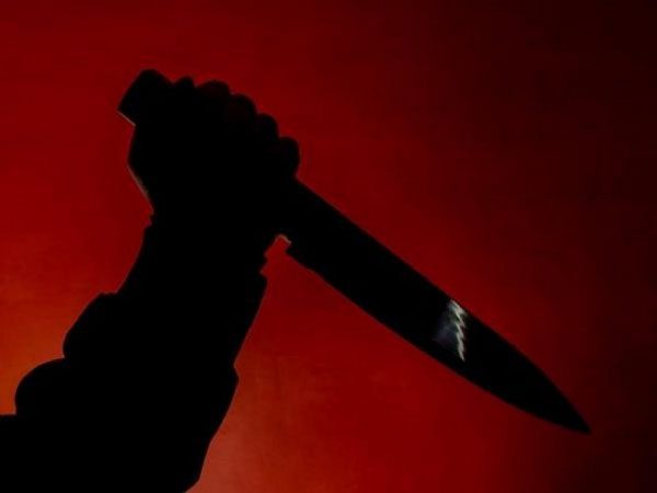 Jharkhand : गोमिया में नक्सलियों ने पुलिस का मुखबिरी होने के आरोप में युवक का रेता गला