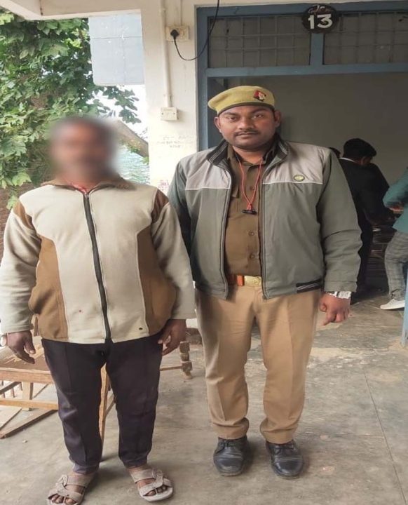 थाना चुनार पुलिस द्वारा एक नफर वारण्टी गिरफ्तार