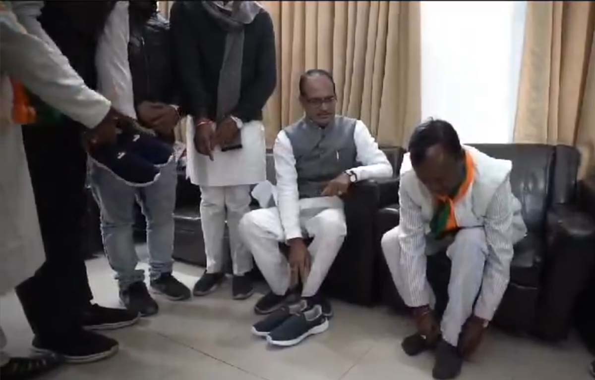 6 साल से नंगे पैर था भाजपा नेता, अब पूरा हुआ संकल्प, VIDEO