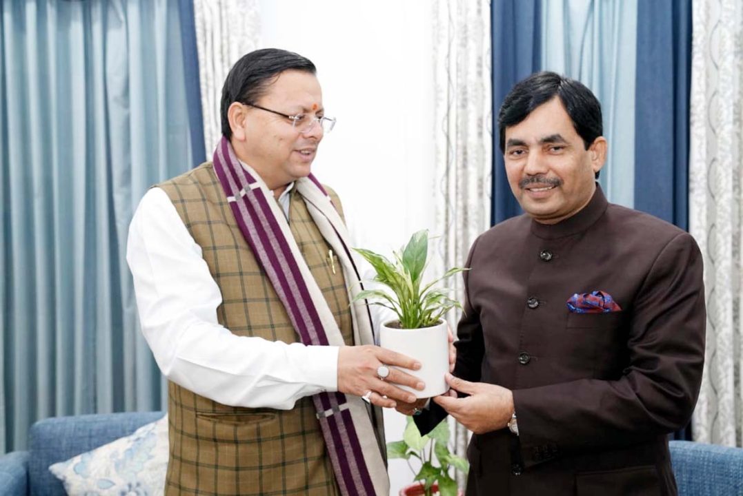 CM धामी ने भाजपा के राष्ट्रीय प्रवक्ता शाहनवाज हुसैन ने की भेंट